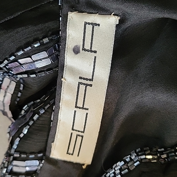 True Vintage 1980s Black and Silver Sequins Beaded Top Scallop Edging M L - Picture 3 of 4